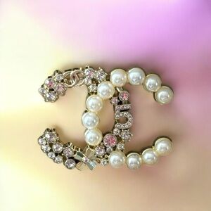 Upcycled Elegant Pearl and Crystal Brooch
